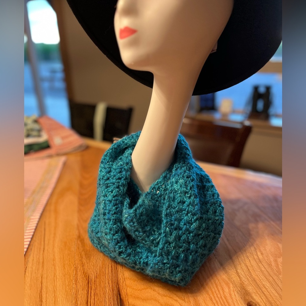 Merino wool - 100%- Hand-crocheted Teal Infinity Scarf- Women’s Cozy Scarf